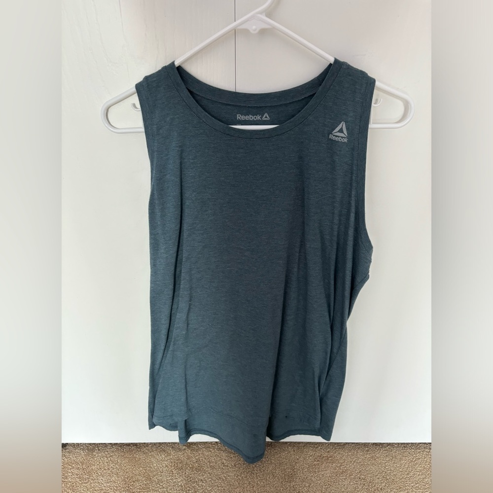 2 Reebok Tank Tops - Picture 2 of 3